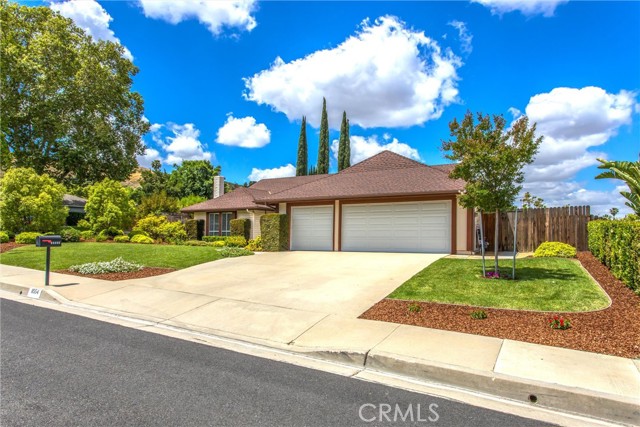 Detail Gallery Image 3 of 49 For 11554 Pecan Way, Loma Linda,  CA 92354 - 4 Beds | 2 Baths