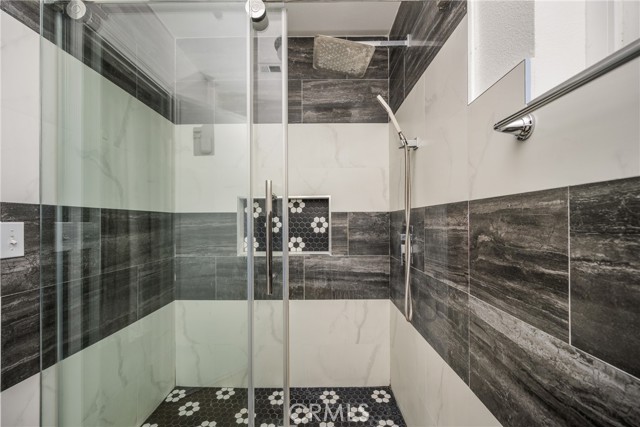 Detail Gallery Image 27 of 29 For 605 W Curie, Santa Ana,  CA 92707 - 4 Beds | 2 Baths