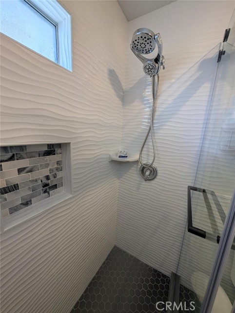 Detail Gallery Image 14 of 18 For 8712 Fontana, Downey,  CA 90241 - 3 Beds | 2 Baths