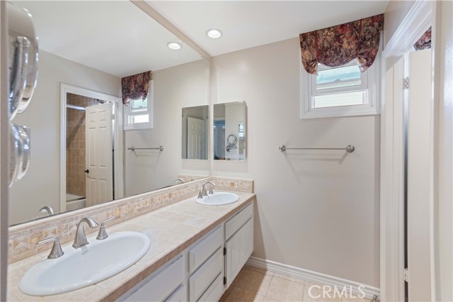Detail Gallery Image 39 of 50 For 27 Recodo, Irvine,  CA 92620 - 4 Beds | 2/1 Baths