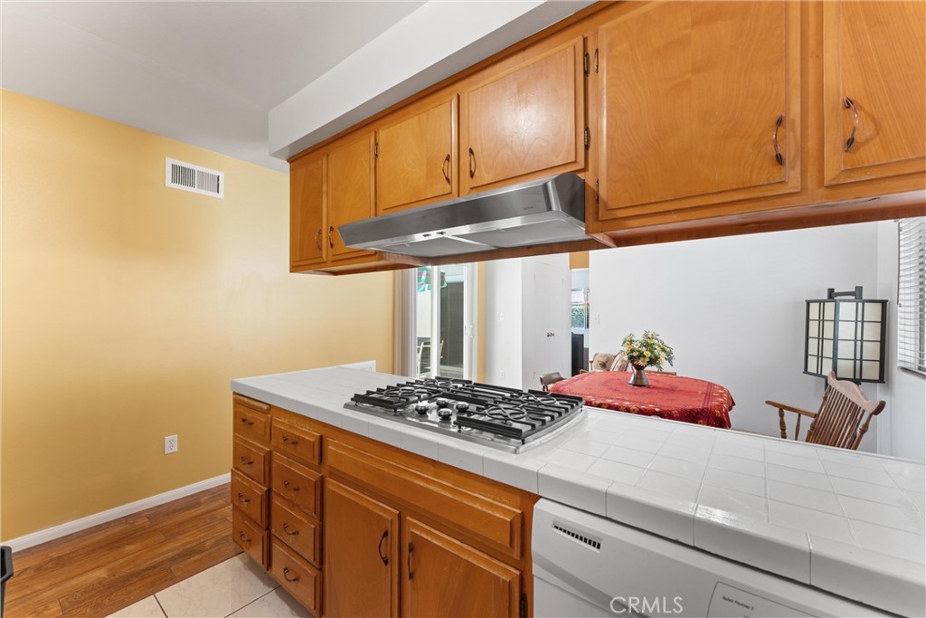 E1843083 4489 445c Aeaf 4e16ac904e07