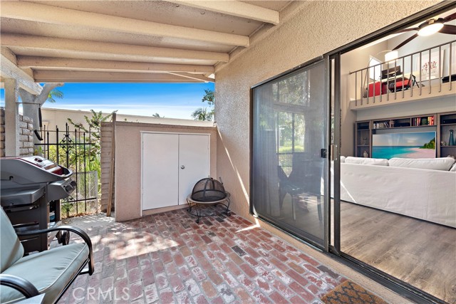2077 Ronda Granada, Laguna Woods CA: https://media.crmls.org/medias/e18452fe-3a6b-442f-b629-8dcb8175b4fe.jpg