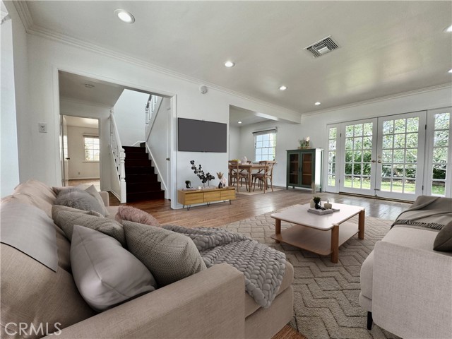 Detail Gallery Image 2 of 19 For 4918 Haskell Ave, Los Angeles,  CA 91436 - 3 Beds | 2 Baths