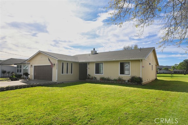 Detail Gallery Image 3 of 41 For 19425 Old Creek, Hidden Valley Lake,  CA 95467 - 3 Beds | 2 Baths