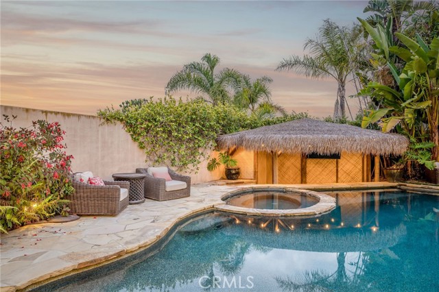 215 S Poinsettia Avenue, Manhattan Beach CA: https://media.crmls.org/medias/e1861e55-9a3b-44e0-ac75-426b92ad9be7.jpg