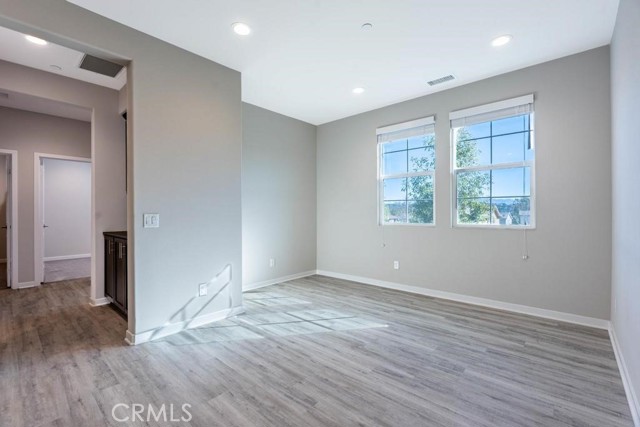 Detail Gallery Image 20 of 47 For 28610 Jardineras Dr, Valencia,  CA 91354 - 3 Beds | 2/1 Baths