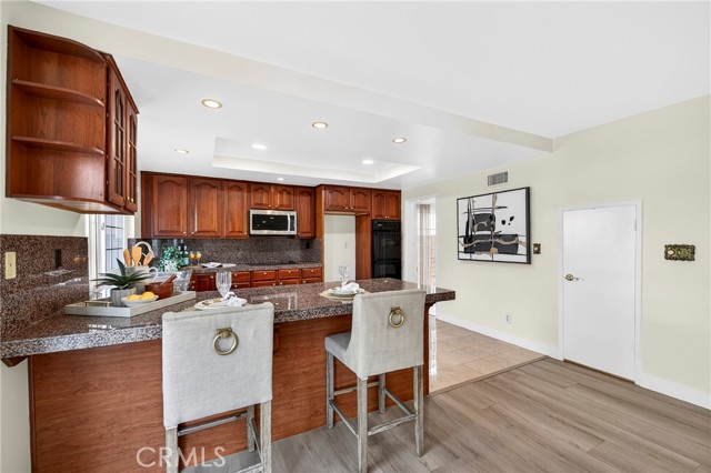 Detail Gallery Image 16 of 69 For 12525 Semora St, Cerritos,  CA 90703 - 4 Beds | 2/1 Baths
