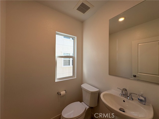 Detail Gallery Image 12 of 28 For 2540 Everly St, El Monte,  CA 91733 - 4 Beds | 3/1 Baths