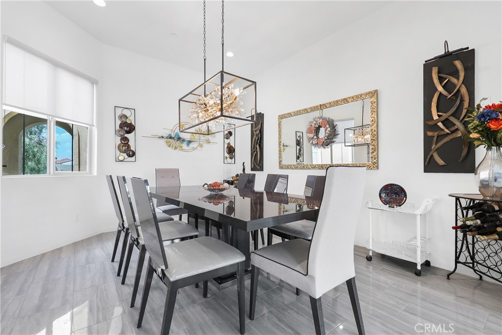 MLS #OC25201228 image #12