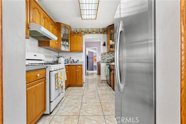 Detail Gallery Image 6 of 35 For 15343 Carfax Ave, Bellflower,  CA 90706 - 3 Beds | 2 Baths