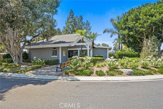 26398 Waterford Circle, Lake Forest CA: https://media.crmls.org/medias/e188f6a2-3d46-455a-8e56-0d464f2eb3b8.jpg