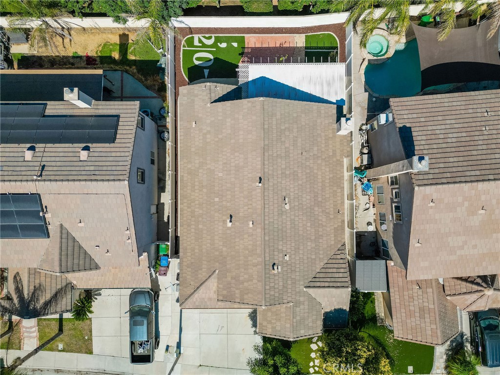 https://media.crmls.org/medias/e1891a62-6ccd-48c7-a52d-b3630e33d4ad.jpg?preset=X-Large