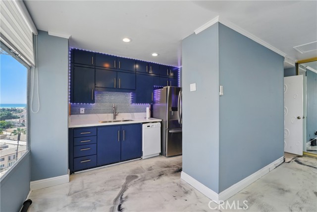 Detail Gallery Image 10 of 36 For 100 Atlantic Ave #1012,  Long Beach,  CA 90802 - 2 Beds | 1 Baths