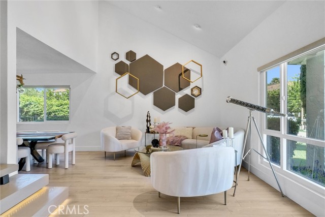 Detail Gallery Image 9 of 54 For 6875 E Swarthmore Dr, Anaheim Hills,  CA 92807 - 4 Beds | 3 Baths