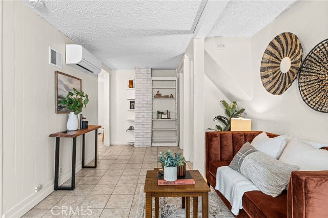 Detail Gallery Image 46 of 73 For 587 E 3rd, Chico,  CA 95928 - 5 Beds | 3 Baths