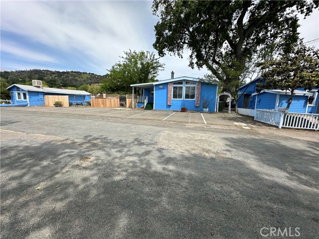 12700 Island Drive, Clearlake Oaks CA: https://media.crmls.org/medias/e18a79df-e557-4dcd-9c65-5b5fdd242072.jpg