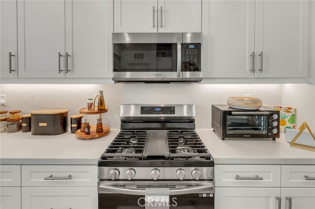 Detail Gallery Image 19 of 47 For 11753 Florence Ave #5,  Santa Fe Springs,  CA 90670 - 2 Beds | 3 Baths