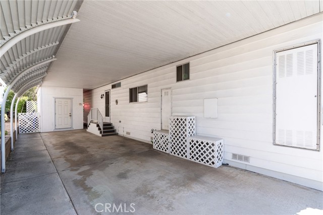1195 La Moree Road, San Marcos CA: https://media.crmls.org/medias/e18b4e97-d67f-41b3-89fb-3c23f5b41937.jpg