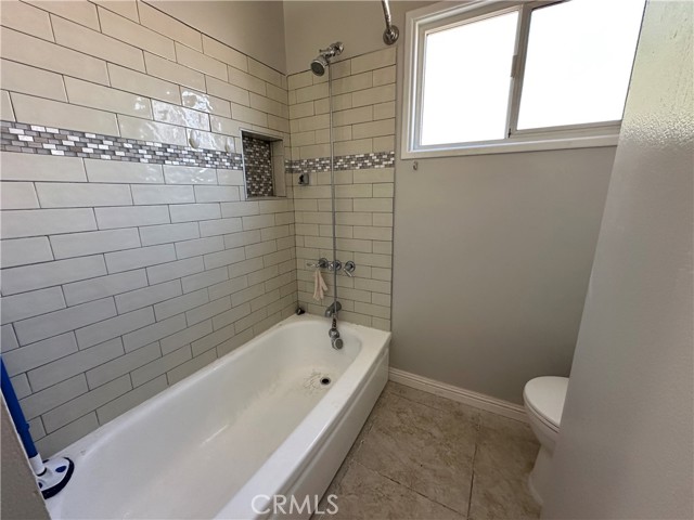 Detail Gallery Image 18 of 23 For 12410 Jerome, Sun Valley,  CA 91352 - 3 Beds | 2 Baths