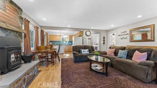 Detail Gallery Image 6 of 69 For 9 Apple Hill Cir, Berry Creek,  CA 95916 - 3 Beds | 2 Baths