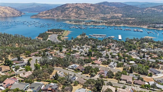 Detail Gallery Image 2 of 55 For 6342 Woodman Dr, Oroville,  CA 95966 - 2 Beds | 2/1 Baths
