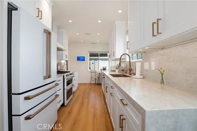 Detail Gallery Image 13 of 40 For 2185 Paloma, Pasadena,  CA 91104 - 3 Beds | 3 Baths