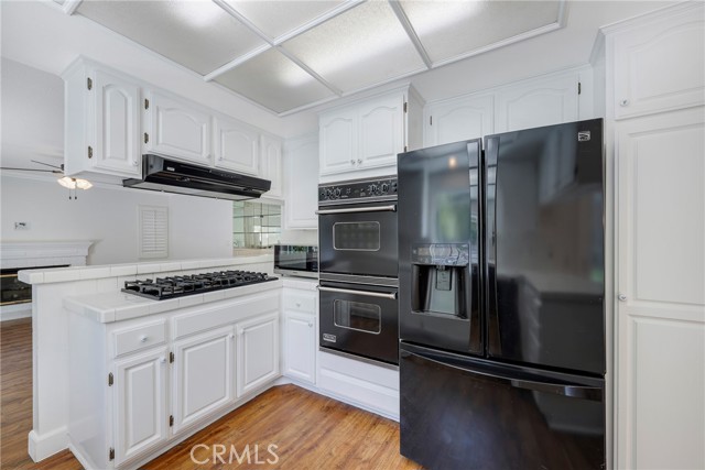 Detail Gallery Image 26 of 59 For 24004 Arminta St, West Hills,  CA 91304 - 4 Beds | 3 Baths