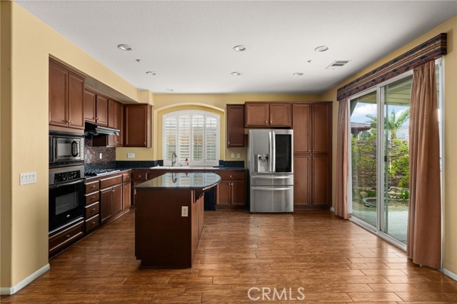 Detail Gallery Image 6 of 32 For 14964 Pepperdine Dr, Fontana,  CA 92336 - 4 Beds | 3 Baths