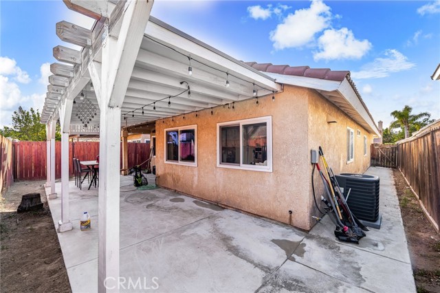 Detail Gallery Image 24 of 31 For 11355 Larchwood, Fontana,  CA 92337 - 3 Beds | 2 Baths