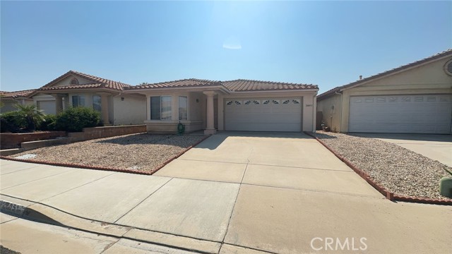 Detail Gallery Image 3 of 13 For 28051 Calle Casera, Menifee,  CA 92585 - 2 Beds | 2 Baths
