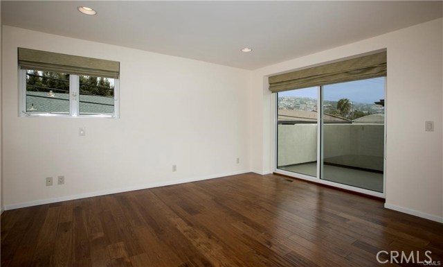 Detail Gallery Image 9 of 18 For 353 Cedar Way #B,  Laguna Beach,  CA 92651 - 1 Beds | 1 Baths