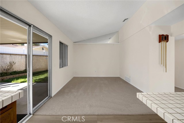 Detail Gallery Image 15 of 29 For 11196 Rogers St, Riverside,  CA 92505 - 3 Beds | 2 Baths