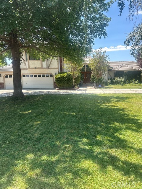 Detail Gallery Image 1 of 73 For 18995 Appaloosa Rd, Apple Valley,  CA 92308 - 5 Beds | 4/1 Baths