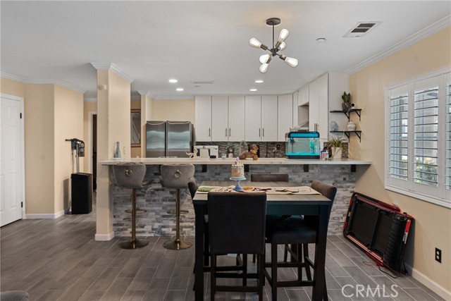 Detail Gallery Image 10 of 38 For 25840 Iris Ave #B,  Moreno Valley,  CA 92551 - 2 Beds | 2/1 Baths