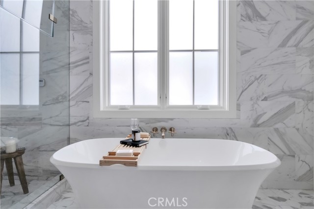 Detail Gallery Image 29 of 49 For 620 12th Street, Manhattan Beach,  CA 90266 - 5 Beds | 4/1 Baths