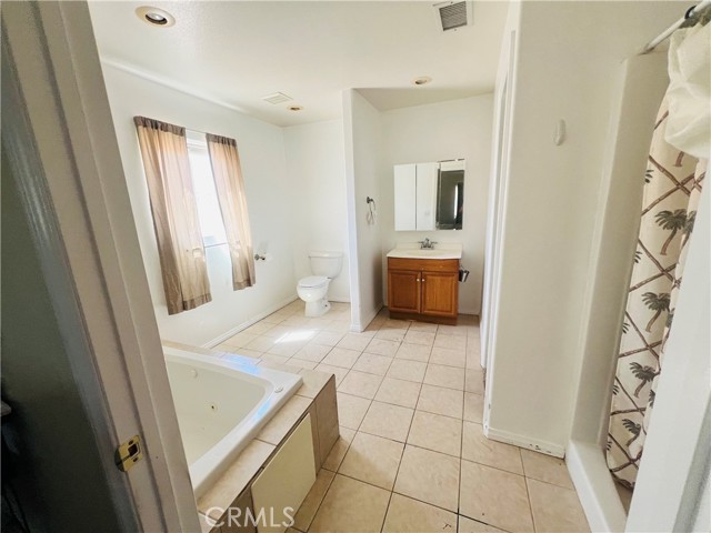 Detail Gallery Image 13 of 20 For 74679 Sunrise Dr, Twentynine Palms,  CA 92277 - 3 Beds | 2 Baths