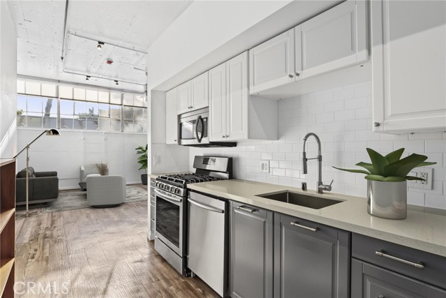 Detail Gallery Image 4 of 19 For 420 S San Pedro #222,  Los Angeles,  CA 90013 - 1 Beds | 1 Baths