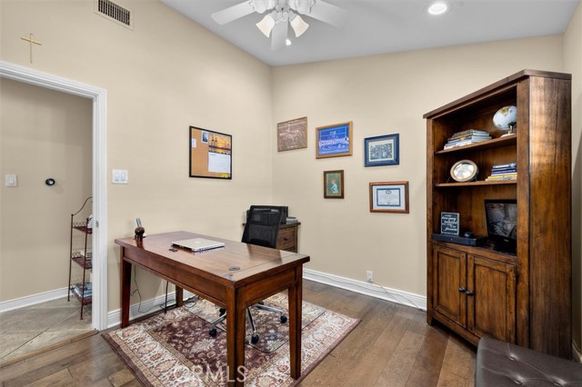 1372 W Sepulveda Street, San Pedro CA: https://media.crmls.org/medias/e1948090-9ec8-414d-b4b2-d75a7b050741.jpg
