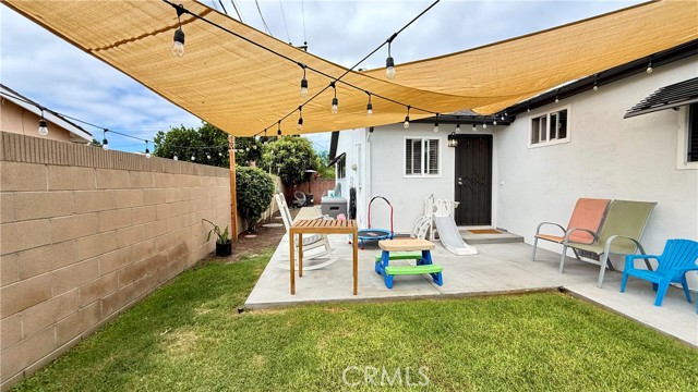 6472 Brown Circle, Huntington Beach CA: https://media.crmls.org/medias/e195117e-268e-4cc8-a829-e843666282bb.jpg