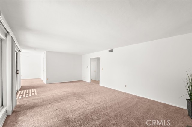 Image 8 of 52 For 7970 Ring Street