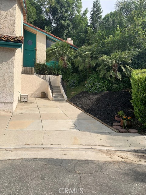 5246 Calderon Road, Woodland Hills CA: https://media.crmls.org/medias/e195a08c-1848-47ad-b9a5-10c7cef968e3.jpg