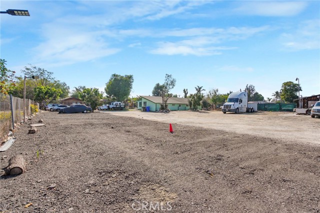 Detail Gallery Image 36 of 42 For 18325 El Molino, Bloomington,  CA 92316 - 3 Beds | 1 Baths