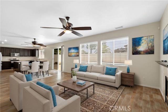 Detail Gallery Image 9 of 48 For 26054 Pine St, Murrieta,  CA 92563 - 5 Beds | 4/1 Baths