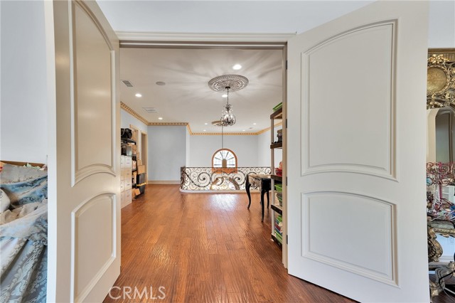 22349 Dolorosa Street, Woodland Hills CA: https://media.crmls.org/medias/e19670b5-90bd-4d2a-8a51-72091969dc71.jpg