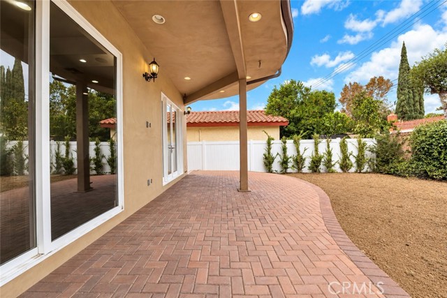 22401 Baltar Street photo 40