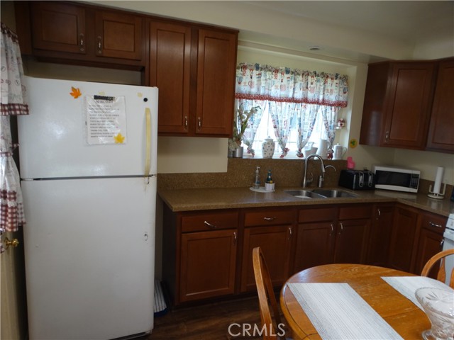 Detail Gallery Image 15 of 26 For 14708 S Frailey Ave, Compton,  CA 90221 - 4 Beds | 2 Baths