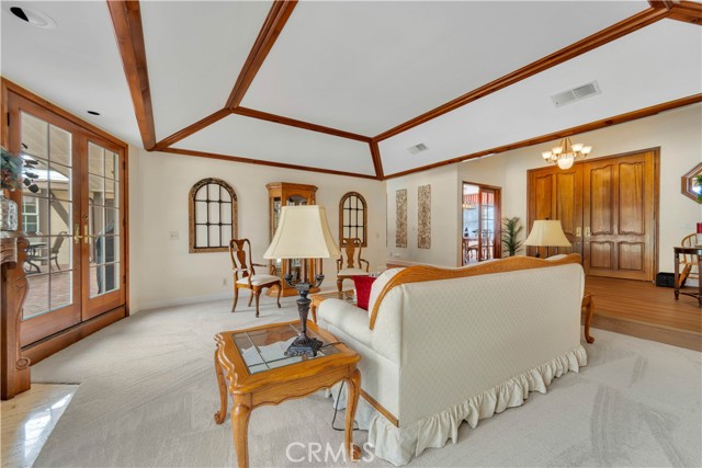 Detail Gallery Image 18 of 59 For 15883 Condor Ridge, Canyon Country,  CA 91387 - 5 Beds | 3/1 Baths