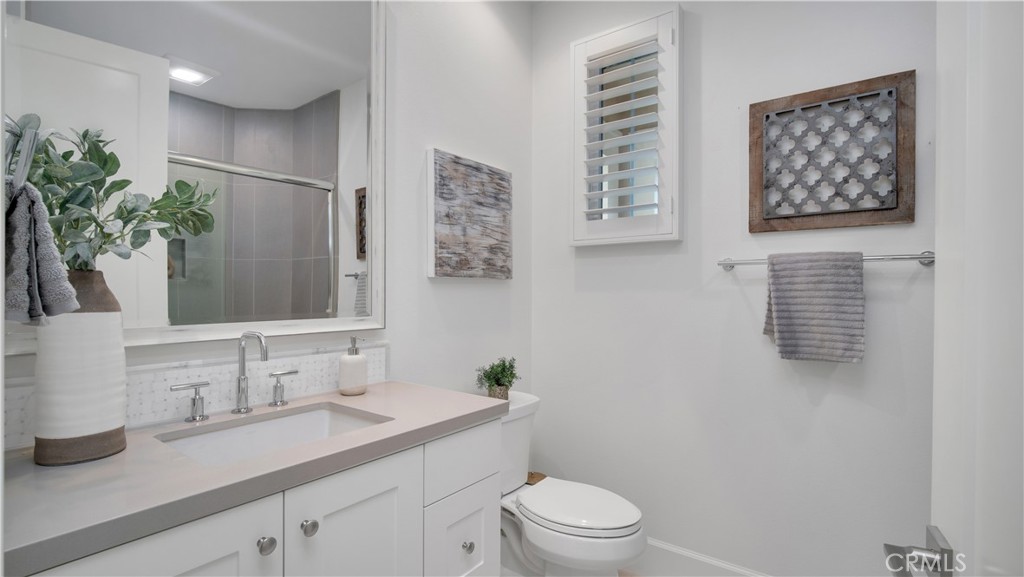 MLS #OC25256306 image #28