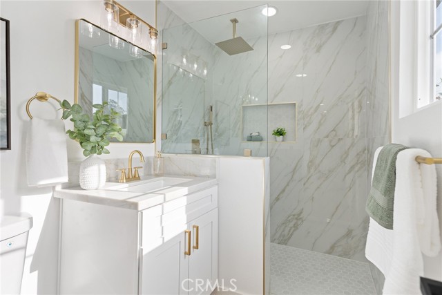 Detail Gallery Image 21 of 28 For 23832 La Rosa, Lake Forest,  CA 92630 - 4 Beds | 2 Baths