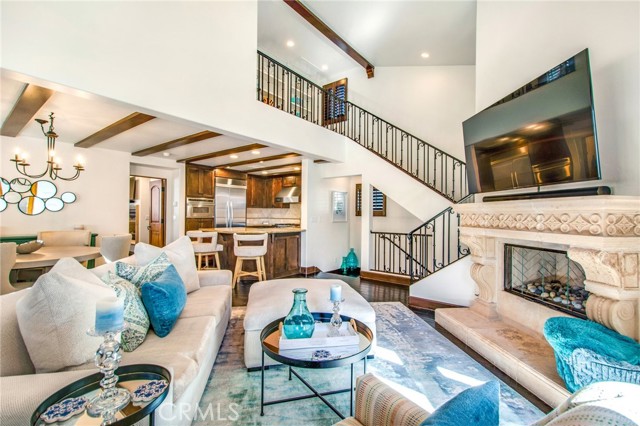 Detail Gallery Image 3 of 14 For 509 Marigold Ave #1/2,  Corona Del Mar,  CA 92625 - 2 Beds | 2 Baths